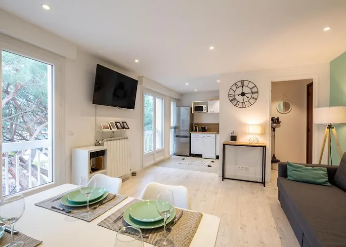 Meuble 2 Etoiles, Wifi, A 2 Pas Des Plages