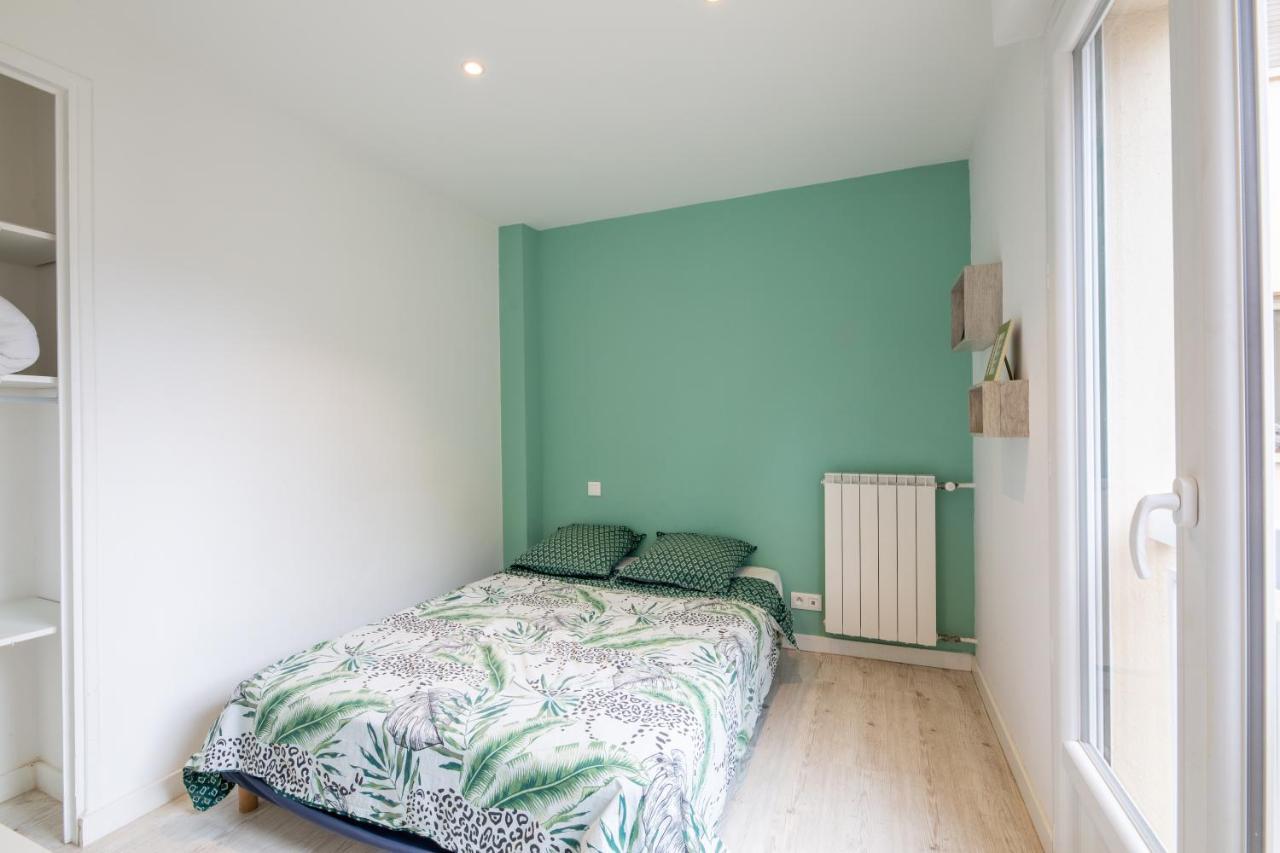 Meuble 2 Etoiles, Wifi, A 2 Pas Des Plages *